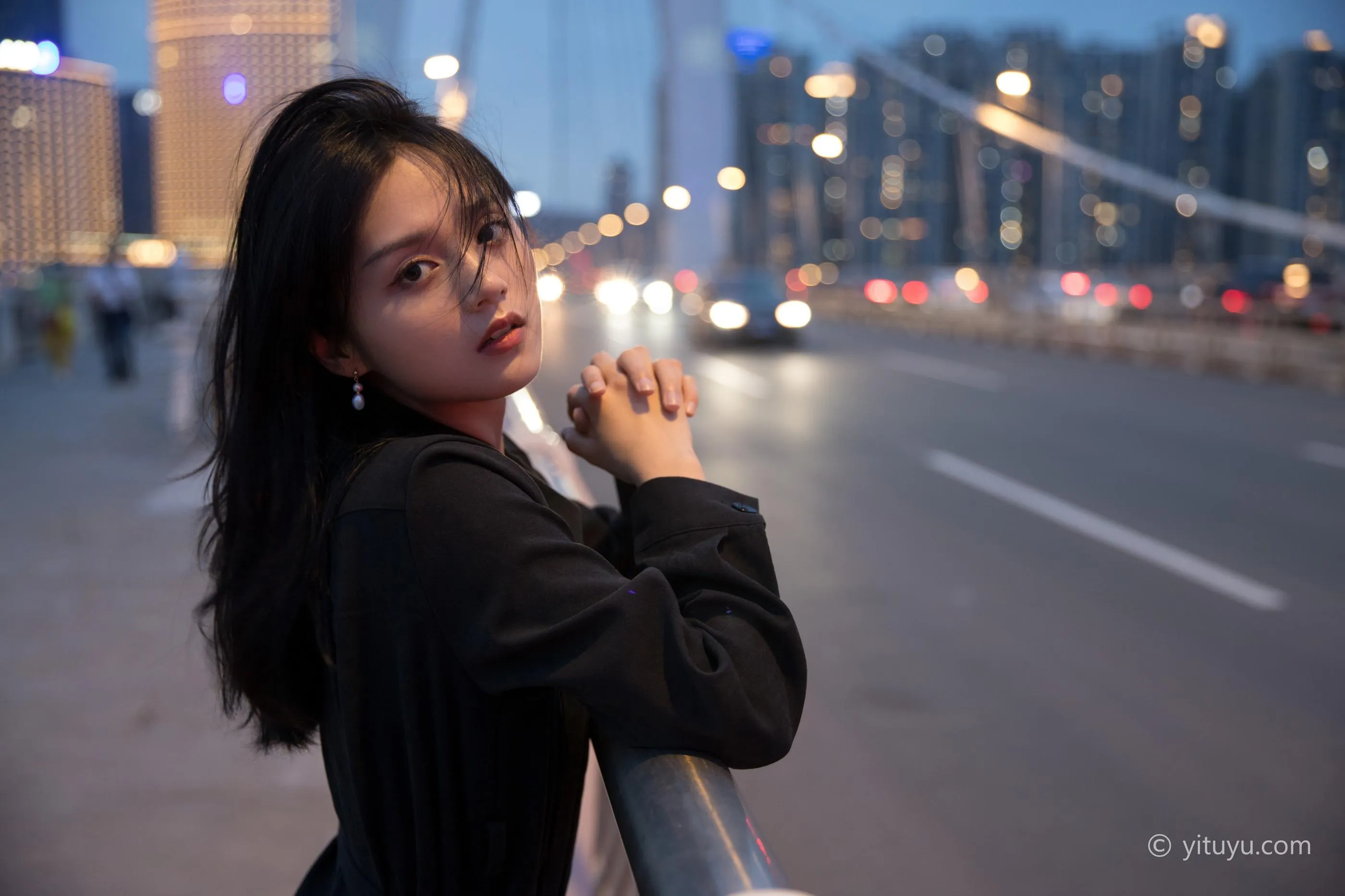 [YITUYU艺图语]2021.06.16 晚风 雨文 [33P]插图1